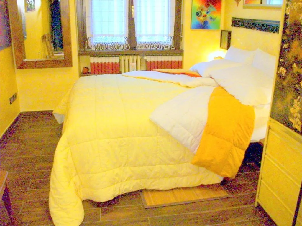 **  Bed & Breakfast A San Siro 75 Bed & Breakfast Milan Italy