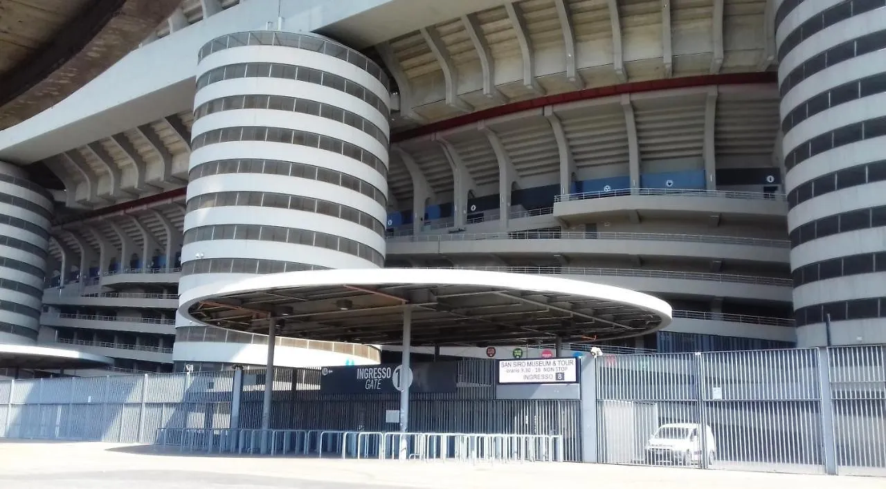 Bed & Breakfast A San Siro 75 Milaan Italië
